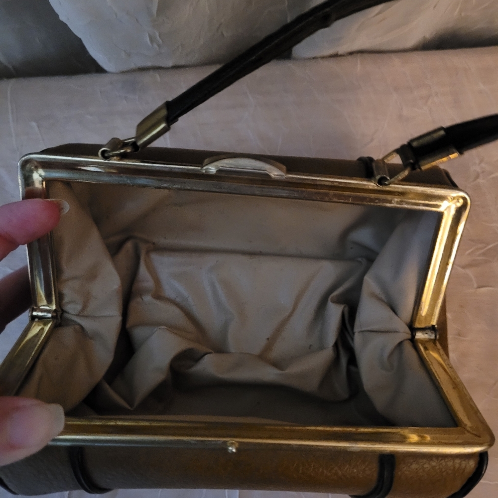Vintage Small Barrel Hinged Handbag Faux Leather - Picture 8 of 13